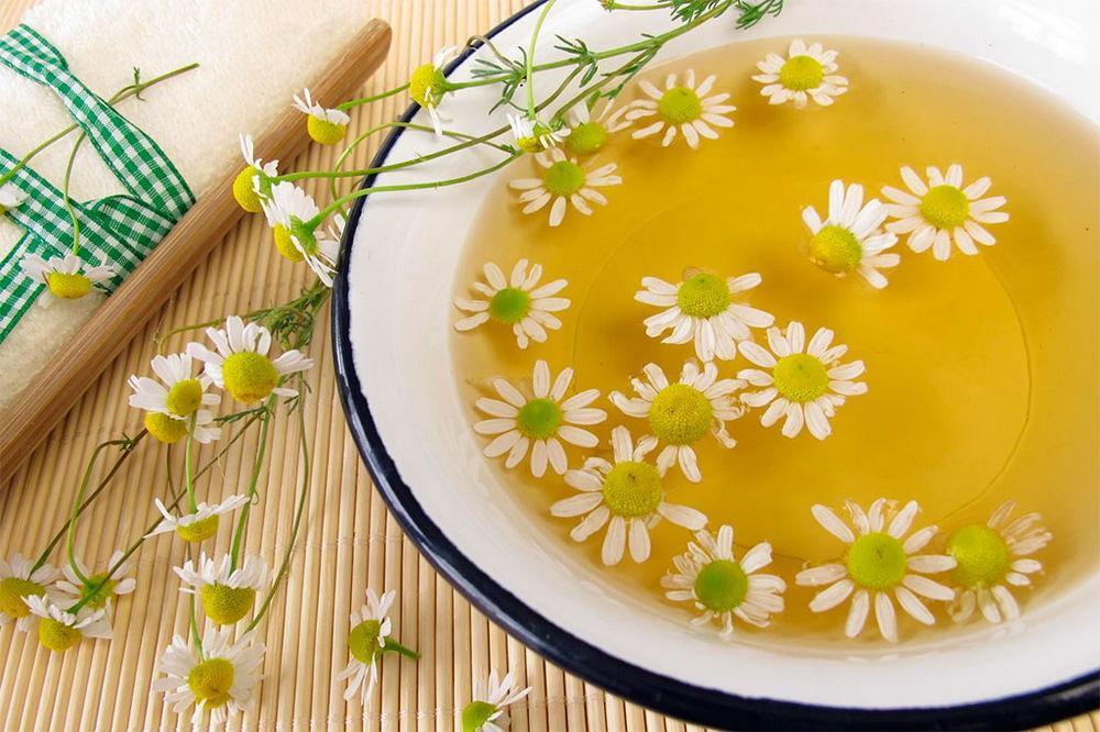 Ванная с отваром ромашки